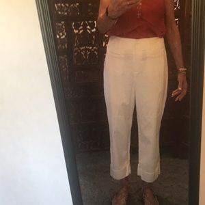 🤍👖Larry Levine 12 White Straight Cuffed Leg Capris